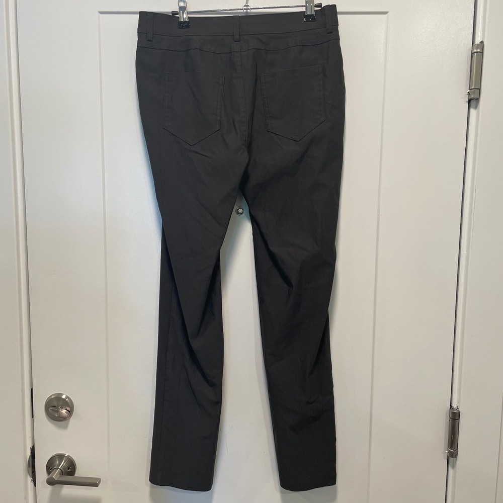 Essentials Sioni Black Straight Leg Five Pocket Pants Womens Medium NWT 0161 - Picture 3 of 5